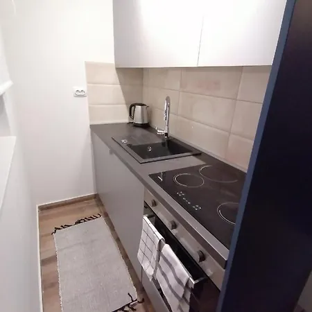 Polaris Lux Studio Apartman *
